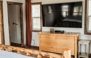 The Perch | Cozy Cottage near Flathead Lake - Somers, Montana