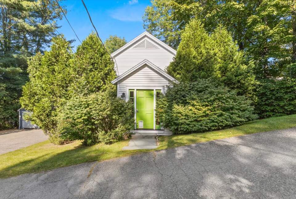 Cozy Mountain Apartment Overlooking Stowe Village - Stowe, United States