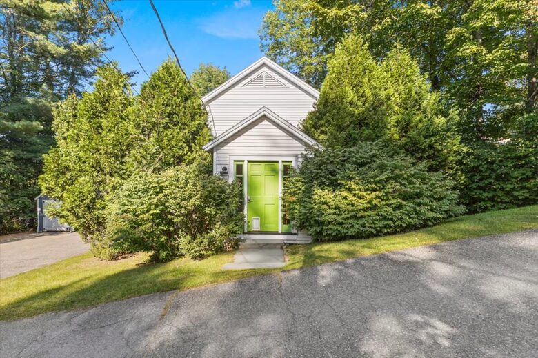 Cozy Mountain Apartment Overlooking Stowe Village - Stowe, United States