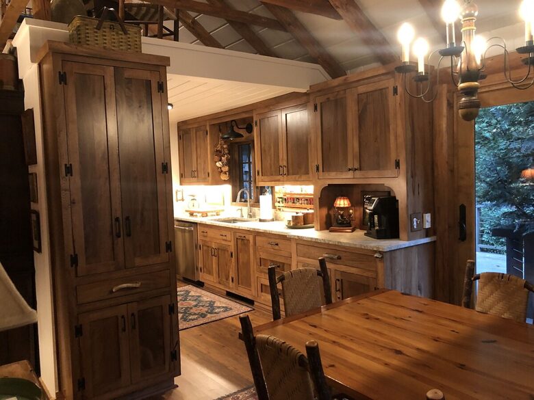 Cozy Highlands Escape on 3 Acres with Creek - Highlands, North Carolina