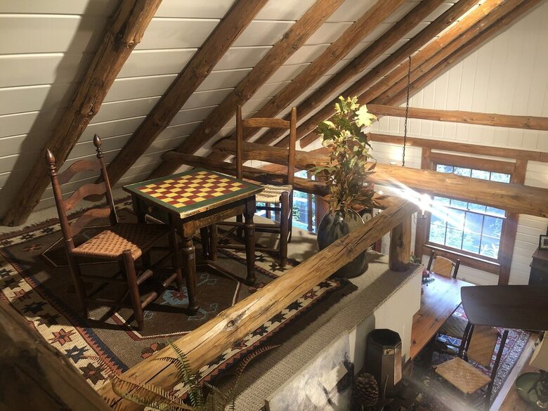 Cozy Highlands Escape on 3 Acres with Creek - Highlands, North Carolina