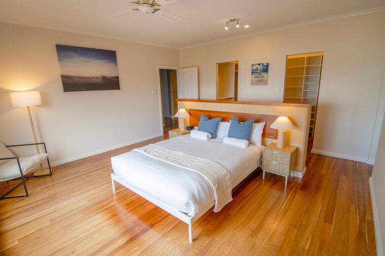 Coastal Retreat Known for Its Peaceful Ocean View Living - Goode Beach, Australia