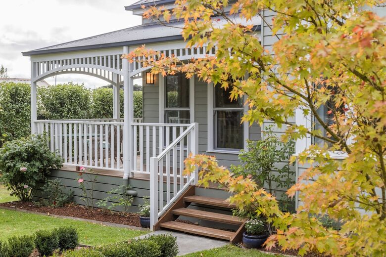 Elegant Victorian Retreat in the Heart of Woodend - Woodend, Australia