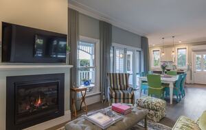 Elegant Victorian Retreat in the Heart of Woodend - Woodend, Australia