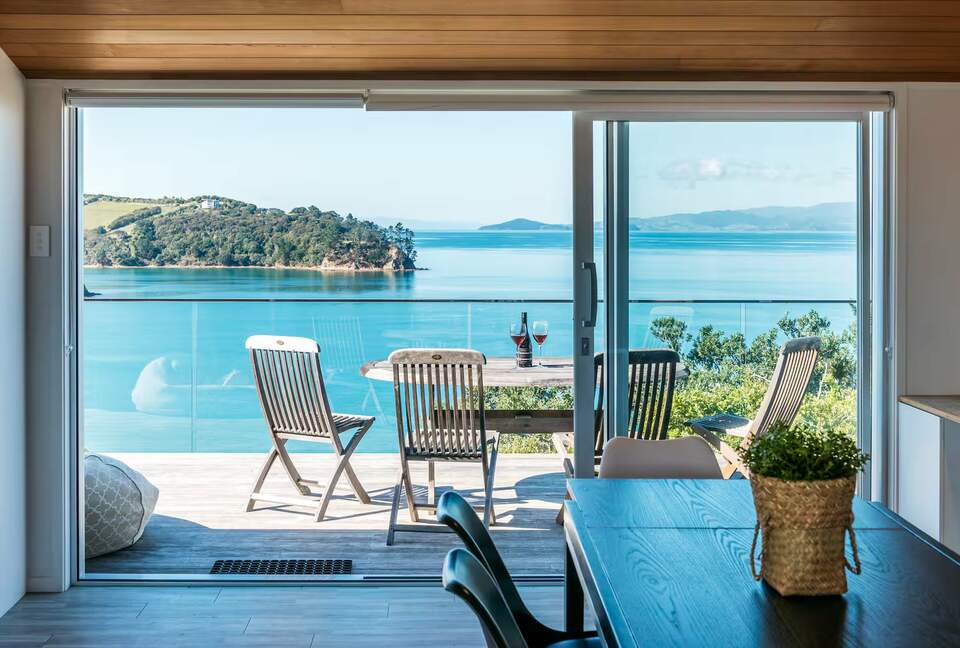 Sophisticated Living Above Te Whau Bay - Waiheke Island, New Zealand