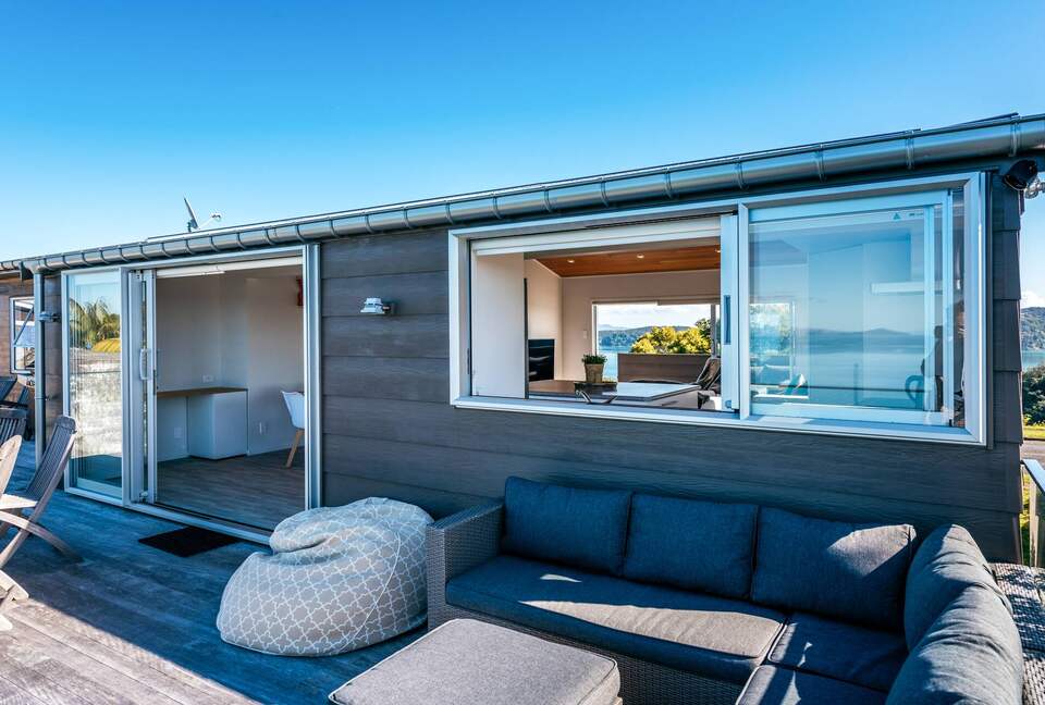 Sophisticated Living Above Te Whau Bay - Waiheke Island, New Zealand