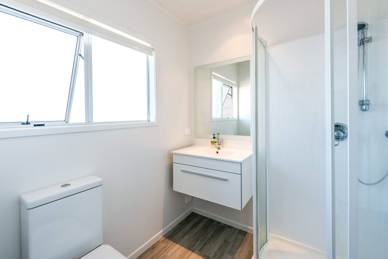 Sophisticated Living Above Te Whau Bay - Waiheke Island, New Zealand