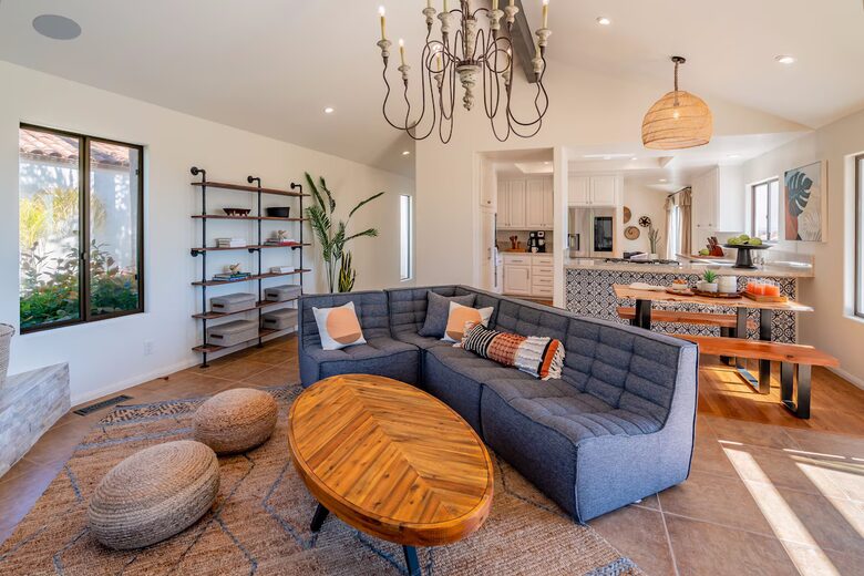 Elegant Santa Barbara Escape Above the Coast - Santa Barbara, California