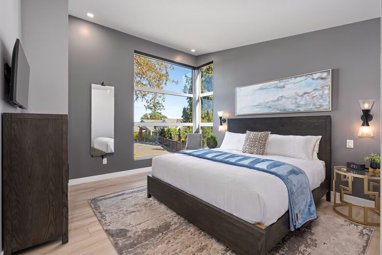 Sunrise Ridge Waterfront Retreat Overlooking Craig Bay - Parksville, Canada