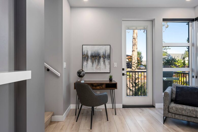 Sunrise Ridge Waterfront Retreat Overlooking Craig Bay - Parksville, Canada