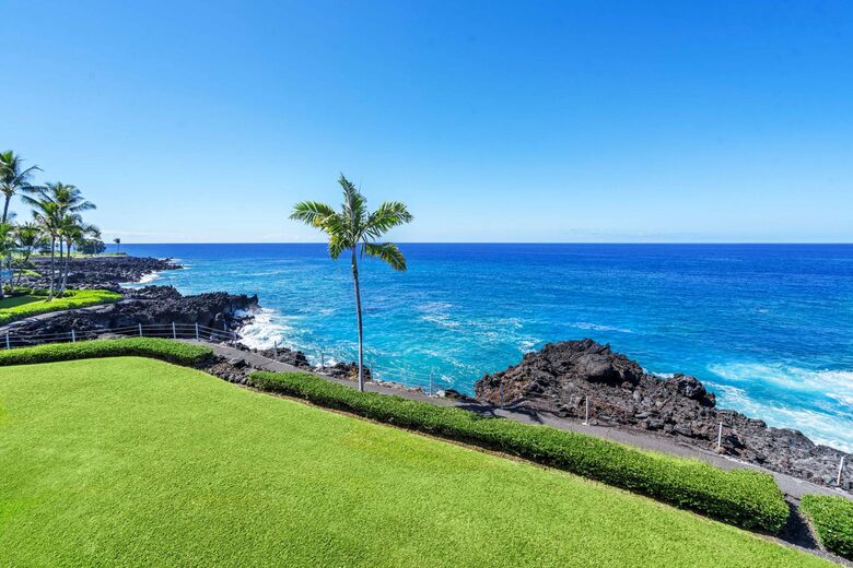 Top-Floor Keauhou Retreat with Expansive Lanai - Kailua Kona, Hawaii