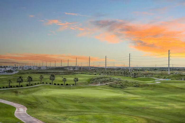 Coastal Escape Overlooking Palmilla’s 9th Hole - Port Aransas, Texas