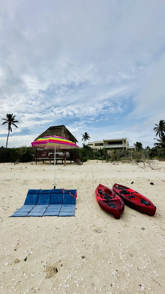 Sunset Shores Villa with Pool, Palapa & Oceanfront Views - Hunucmá, Mexico