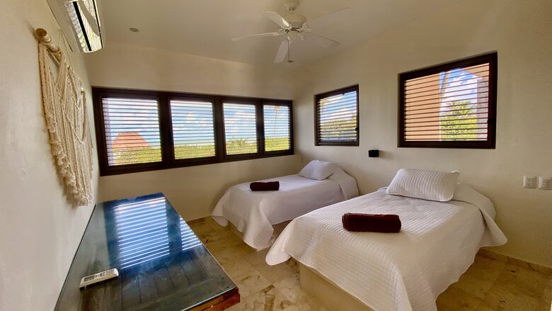 Sunset Shores Villa with Pool, Palapa & Oceanfront Views - Hunucmá, Mexico