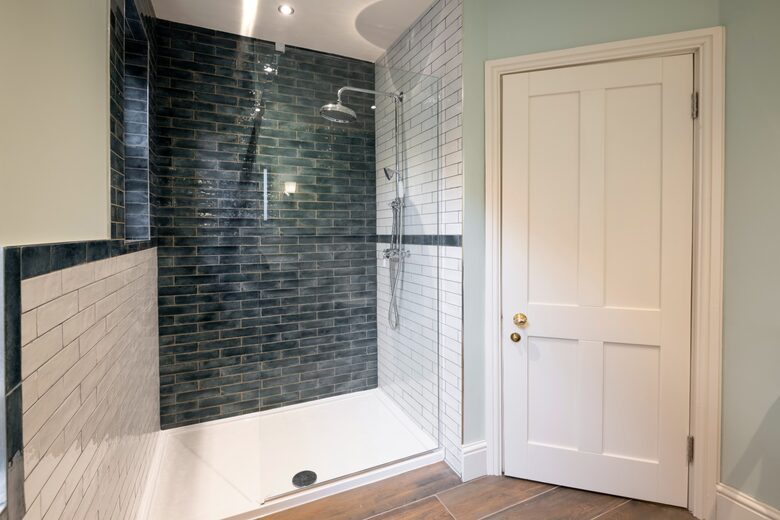 Victorian Grace on Harlow Moor Drive - Harrogate, United Kingdom