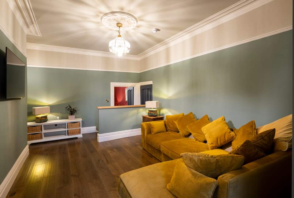 Victorian Grace on Harlow Moor Drive - Harrogate, United Kingdom