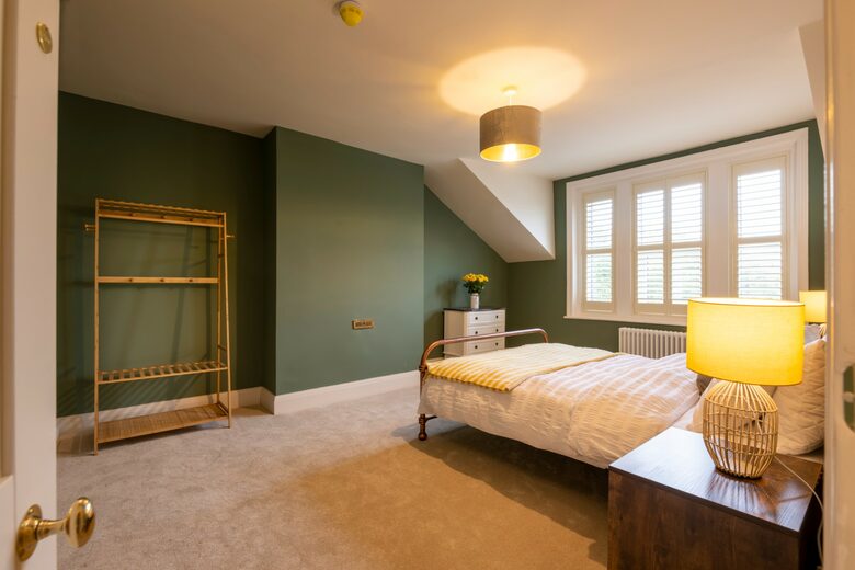 Victorian Grace on Harlow Moor Drive - Harrogate, United Kingdom