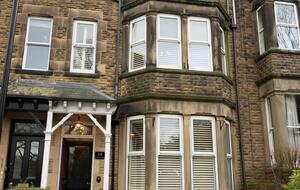 Victorian Grace on Harlow Moor Drive - Harrogate, United Kingdom