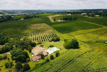 Elegant French Home with Heated Pool & Vineyard Views - Saint-Sernin, France