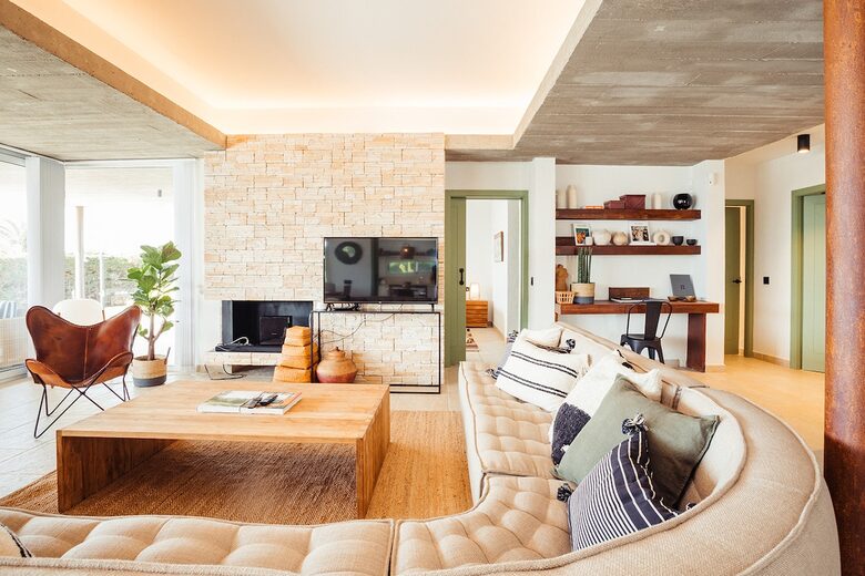 A South Coast Mediterranean Villa with Sea Views - Sant Lluís, Menorca, Spain