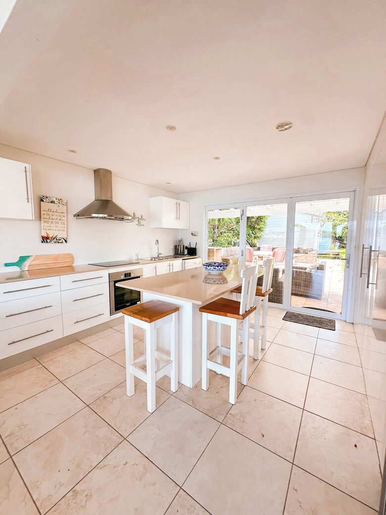 Beachfront Living on Dangar Island - Dangar Island, Australia