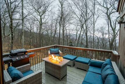 Family-Friendly Wintergreen Cabin 3 Minutes from Slopes - Wintergreen Resort, Virginia