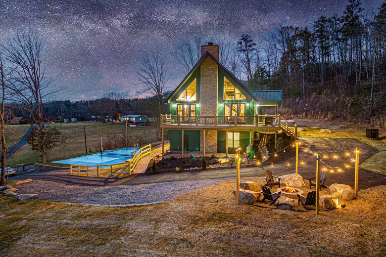 Luxury Group Cabin Near Pigeon Forge with Indoor Pool & Theater - Sevierville, Tennessee