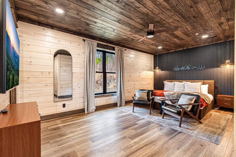 Luxury Group Cabin Near Pigeon Forge with Indoor Pool & Theater - Sevierville, Tennessee