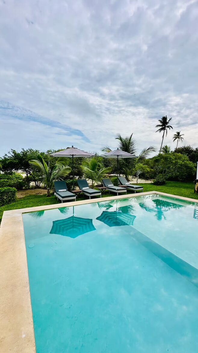 Sunset Shores Villa with Pool, Palapa & Oceanfront Views - Hunucmá, Mexico