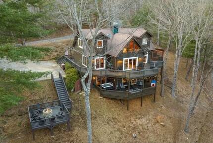 Where Lake Views Meet Fireside Nights in Blue Ridge - Blue Ridge, Georgia