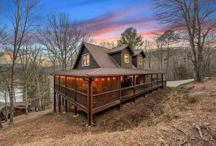 Where Lake Views Meet Fireside Nights in Blue Ridge - Blue Ridge, Georgia