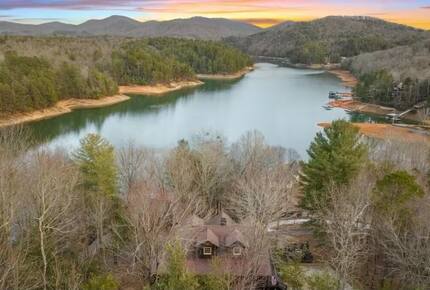 Where Lake Views Meet Fireside Nights in Blue Ridge - Blue Ridge, Georgia