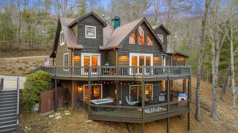 Where Lake Views Meet Fireside Nights in Blue Ridge - Blue Ridge, Georgia