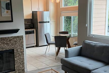 San Diego Stay Near Dining, Breweries & Balboa Park - San Diego, California