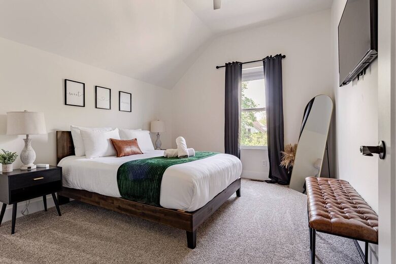 Indianapolis Residence with Walkable Access to Butler University - Indianapolis, Indiana