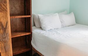 The Perch | Cozy Cottage near Flathead Lake - Somers, Montana