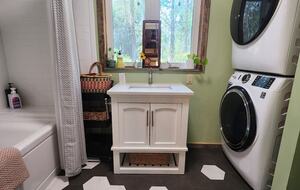 The Perch | Cozy Cottage near Flathead Lake - Somers, Montana