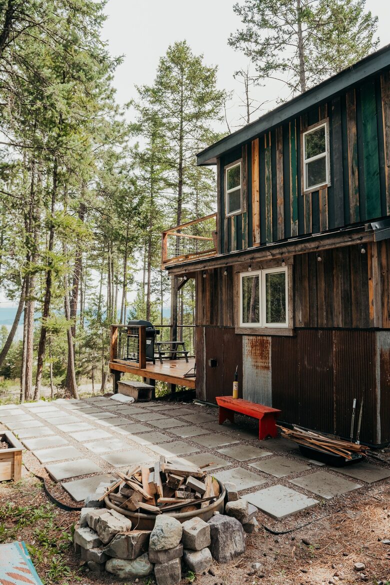 The Perch | Cozy Cottage near Flathead Lake - Somers, Montana