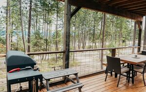 The Perch | Cozy Cottage near Flathead Lake - Somers, Montana