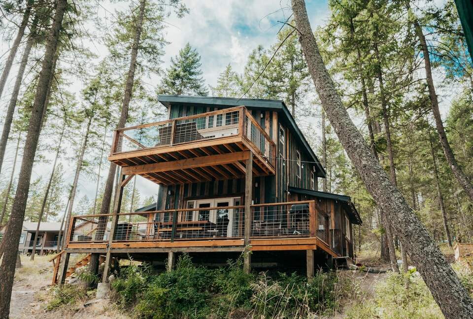 The Perch | Cozy Cottage near Flathead Lake - Somers, Montana