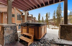 Keystone Townhome with Hot Tub & Shuttle Access - Keystone, Colorado
