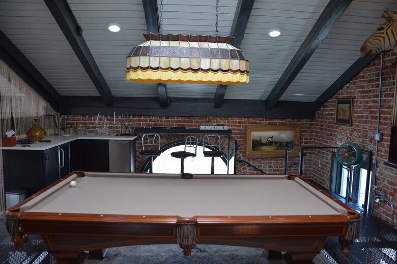 Eclectic Group Getaway in a Reimagined 1911 Landmark - Denver, Colorado