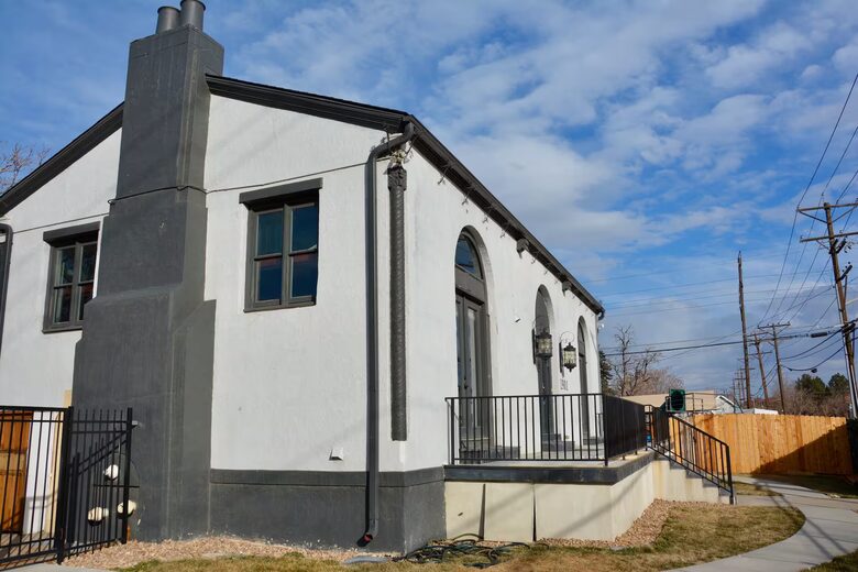 Eclectic Group Getaway in a Reimagined 1911 Landmark - Denver, Colorado