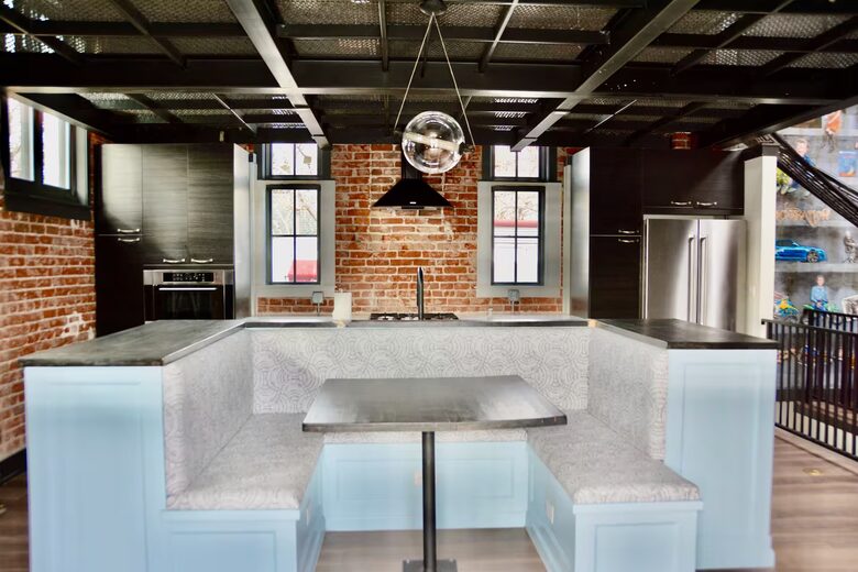 Eclectic Group Getaway in a Reimagined 1911 Landmark - Denver, Colorado