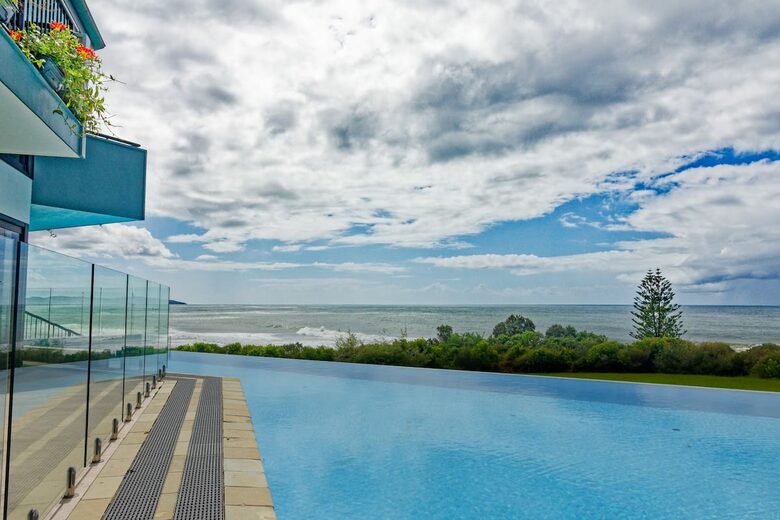 Elevated Oceanview Residence with Infinity Pool - Lennox Head, Australia