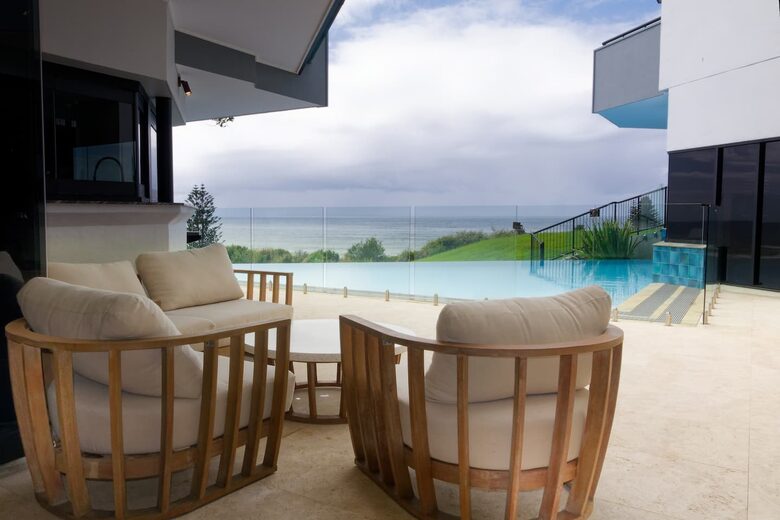 Elevated Oceanview Residence with Infinity Pool - Lennox Head, Australia