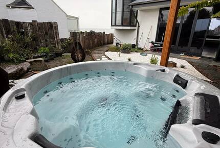 Elevated Oceanview Residence with Infinity Pool - Lennox Head, Australia
