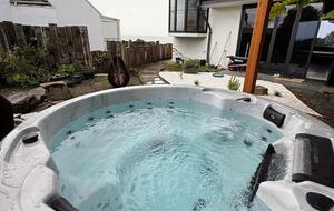 Elevated Oceanview Residence with Infinity Pool - Lennox Head, Australia