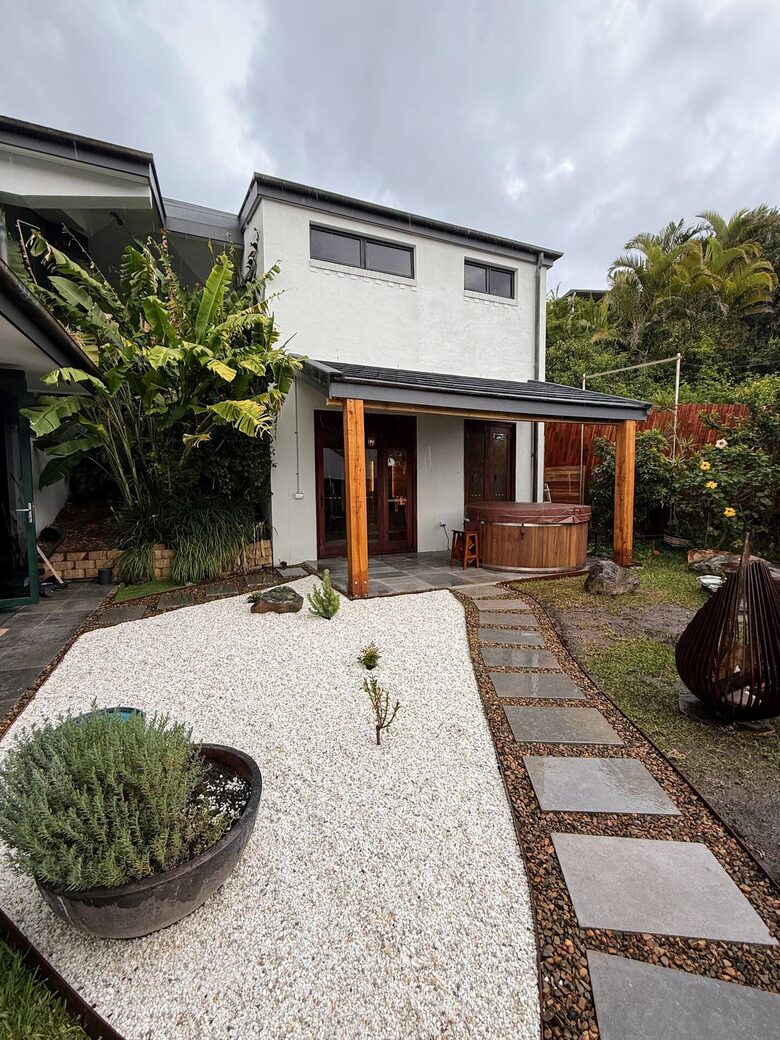 Elevated Oceanview Residence with Infinity Pool - Lennox Head, Australia