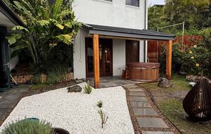 Elevated Oceanview Residence with Infinity Pool - Lennox Head, Australia